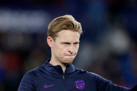 Man Utd in huge Frenkie de Jong transfer blow with Barcelona midfielder ONLY wanting to leave for..