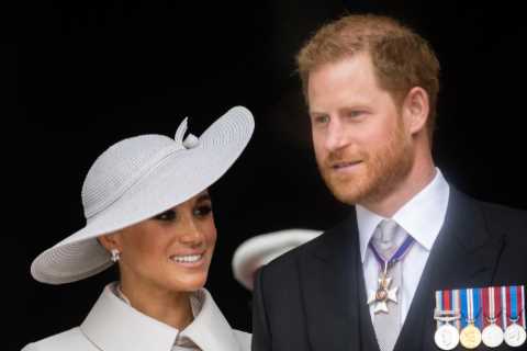 Meghan Markle and Prince Harry ‘snub’ Queen as they ‘WON’T visit her at Balmoral despite invite’