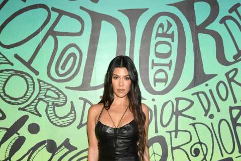 Kourtney Kardashian, 43, posts &amp; DELETES close-up shot of natural skin, pores &amp; freckles in ..