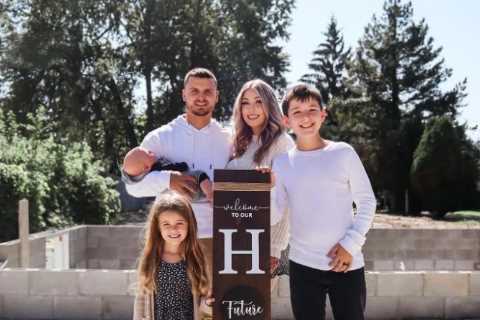 Teen Mom Nikkole Paulun shows off massive kitchen &amp; stunning staircase inside her new $180K..