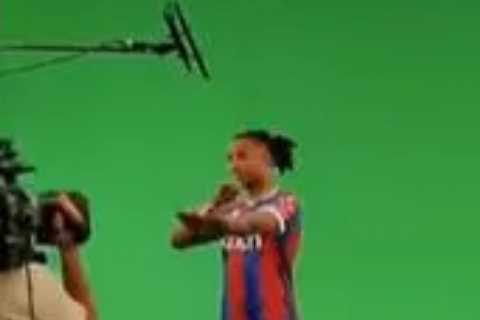 ‘He’s a gangsta!’ – Watch Crystal Palace star Eze tease Olise over celebration in Premier League..