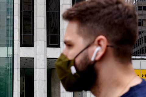 Apple Continues to Grow, but Profits Drop as Costs Rise