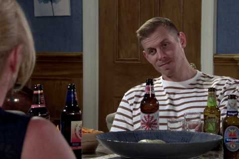 Coronation Street spoilers: Leo Thompkins’ shock secret revealed as Daniel Osbourne catches him out