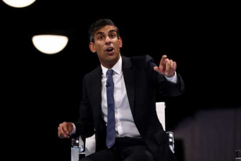 Rishi Sunak gambles on make-or-break interview tonight as odds put Liz Truss at 90% chance of being ..
