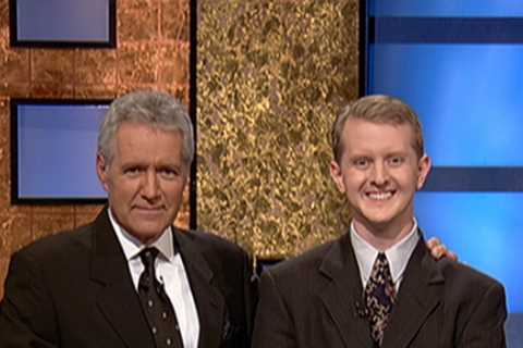 Jeopardy!’s Ken Jennings pays tribute to Alex Trebek on season finale after snubbing late host on..