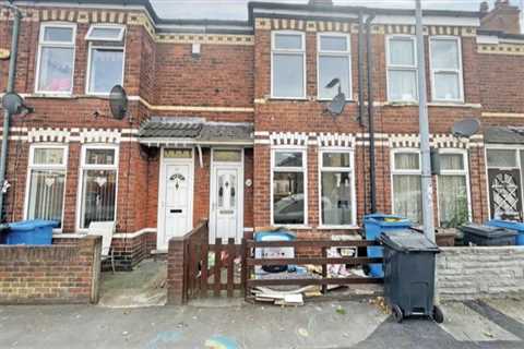 Incredible value home up for auction for just £5,000… but there’s a catch