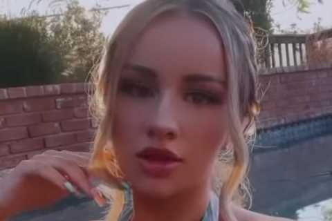 Teen Mom Kayla Sessler shows off curves and large pout while posing in a bikini in new hot tub photo