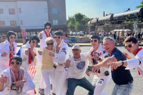American Pickers star Mike Wolfe’s brother Robbie seen partying at Elvis bash after ex costar Frank ..