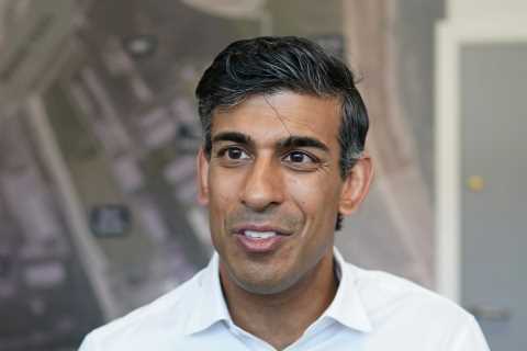 Rishi Sunak vows to rejuvenate high streets and slash number of empty shops