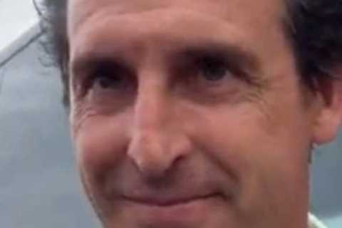 Ex-Arsenal boss Unai Emery gives fan the finger after comments about his English and failed spell..