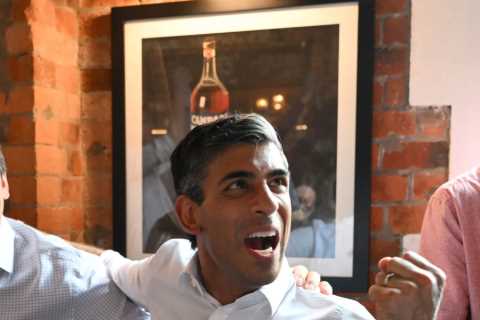 Rishi Sunak slams rival Liz Truss as a ‘true Remainer’ over plans to let more fruit pickers into..