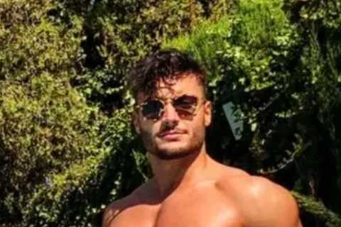 Did Davide run a shisha business before Love Island?