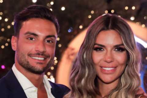 What prize do the Love Island winners get and do islanders get paid?