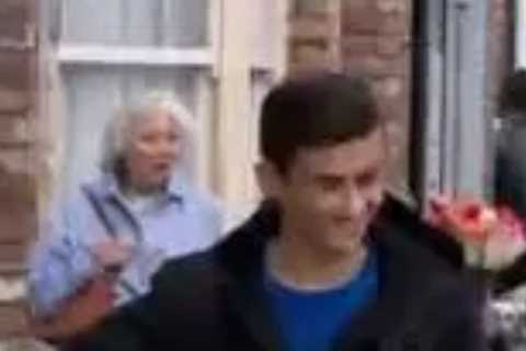 Coronation Street fans seriously distracted as they spot dangerous blunder with baby Alfie’s pram