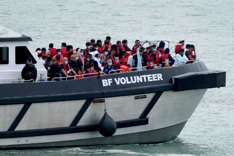 Record 696 migrants cross the channel in ONE day as 2022 total hits 17,000