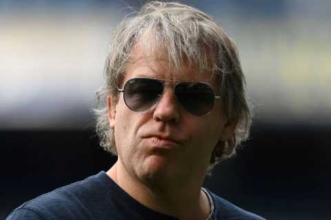 Todd Boehly ‘treating Chelsea like he’s playing Football Manager’, slams Gary Neville amid mad..