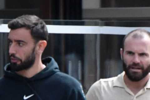 Man Utd star Bruno Fernandes meets former team-mate Juan Mata for lunch in Cheshire as ex-Chelsea..