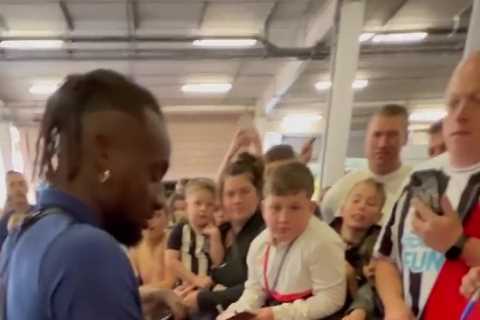 Allan Saint-Maximin gifts lucky Newcastle fan ROLEX watch worth thousands after opening day win..