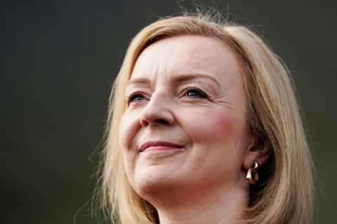 Liz Truss’s pledge to bring forward tax cuts slammed by Rishi Sunak