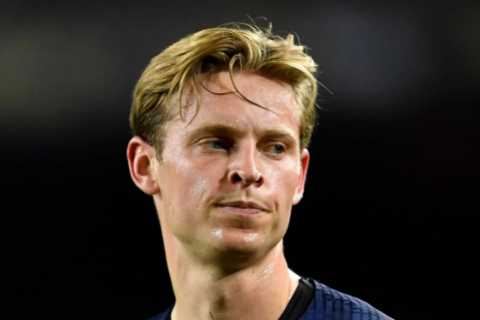 Chelsea transfer blow as Frenkie de Jong ‘doesn’t want to leave Barcelona AT ALL’ despite contract..