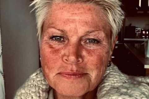 Furious Coronation Street legend announces she’s QUITTING acting after ‘lack of respect’ at failed..