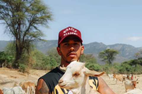 Fans all saying the same thing as F1 legend Lewis Hamilton shares picture with a goat and calls it..