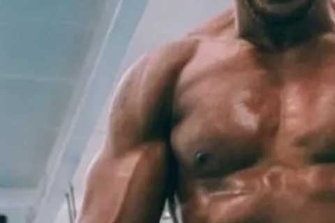 Anthony Joshua shows off hulking body ahead of Oleksandr Usyk rematch as he reveals flawed first..