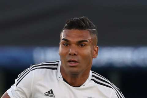 Man Utd working to get Casemiro transfer sealed in the next hours with medical over weekend – but..