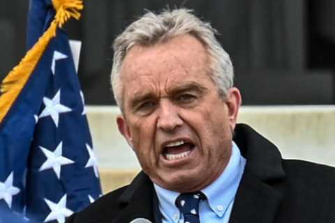 Facebook and Instagram Remove Robert Kennedy Jr.’s Nonprofit for Misinformation