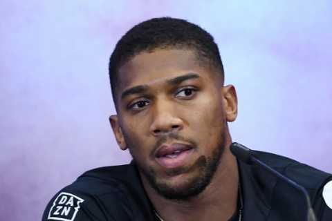 Anthony Joshua reveals how Mike Tyson would have beaten Muhammad Ali with ‘science’ on his side