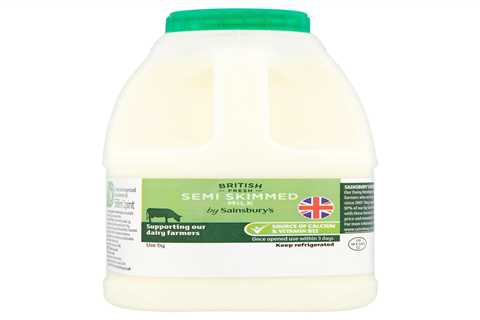 Pint of milk hits record price as living costs soar for hard-up Brits