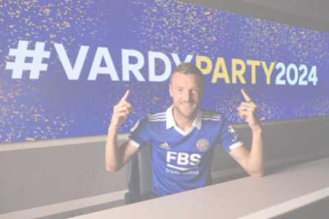 Jamie Vardy signs new Leicester contract to commit future to club just days after transfer links to ..