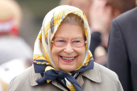 I bumped into the Queen &amp; made the most embarrassing mistake – her response was priceless
