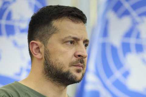 ‘Ukrainians never give up’ – Volodymyr Zelensky hails Oleksandr Usyk’s ‘important and necessary’..