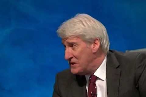 I was on University Challenge with Jeremy Paxman and couldn’t believe what he wore behind the desk