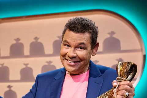 Moneybags viewers left blushing by VERY cheeky comments on  Channel 4 game show