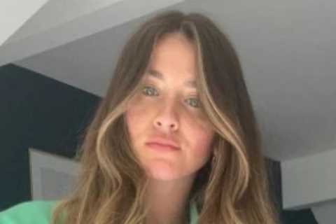 Brooke Vincent flogs crumpled cast offs for as little as £4 on break from Coronation Street
