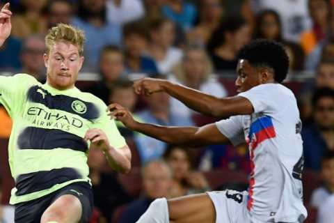 De Jong and Aubameyang put on sizzling display to put Premier League suitors on red alert in..