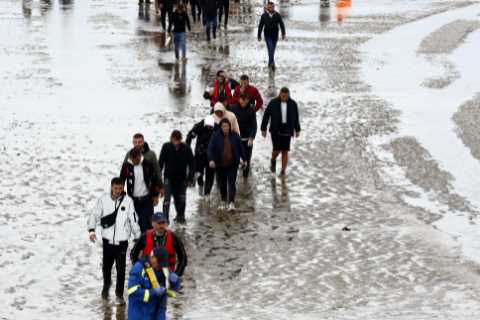 Number of Albanian migrants crossing Channel in small boats jumps 100-fold