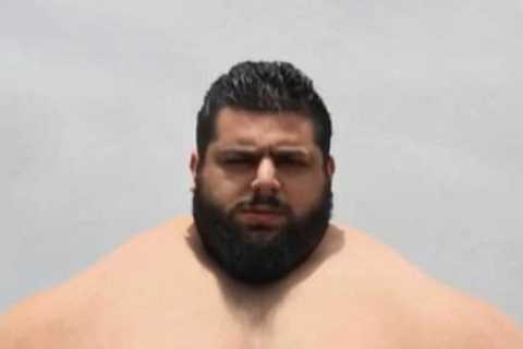 Iranian Hulk deletes ‘photoshopped’ pics after humiliating defeat in the boxing ring where he..