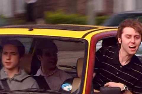 Bus driver who switched destination sign for ‘Bus w*****rs’ catchphrase from The Inbetweeners..