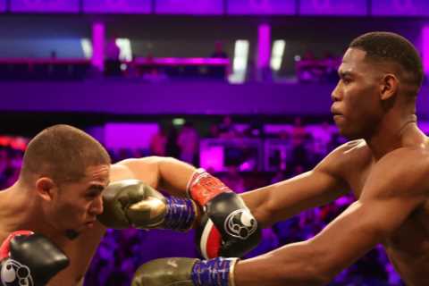 YouTube star King Kenny left in shock after being handed controversial win over FaZe Sensei on KSI..