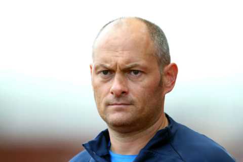 Stoke appoint Alex Neil as new boss from Sunderland despite only signing new deal on improved terms ..