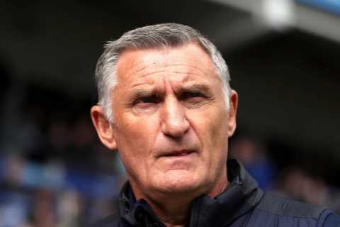 Tony Mowbray to be named new Sunderland boss after whirlwind talks following Alex Neil’s sudden..