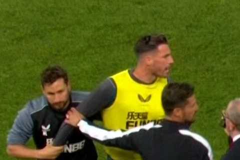 Jurgen Klopp in touchline bust-up with Newcastle bench as objects thrown towards Liverpool boss..
