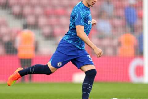 Chelsea sell wonderkid Billy Gilmour to Brighton for £9m as midfielder agrees four-year contract at ..