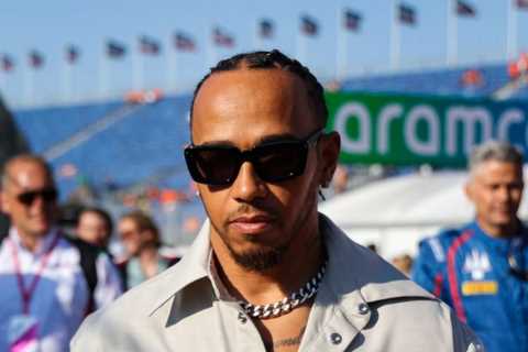‘Want to get involved’ – Lewis Hamilton hints at joining Manchester United takeover bid with Sir..