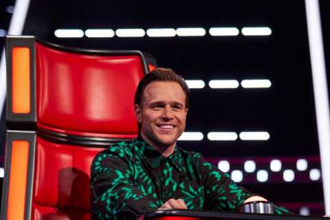 The Voice’s Tom Jones snaps at Olly Murs in VERY awkward clash over amazing singer