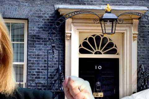 Liz Truss is Britain’s next Prime Minister with 57% of vote and vows ‘bold plan’ to cut taxes and..