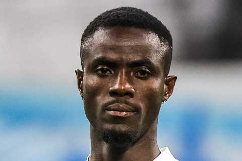 Bailly accuses Man Utd of ‘favouring English stars’ who ‘took place for granted’ and urges club to..